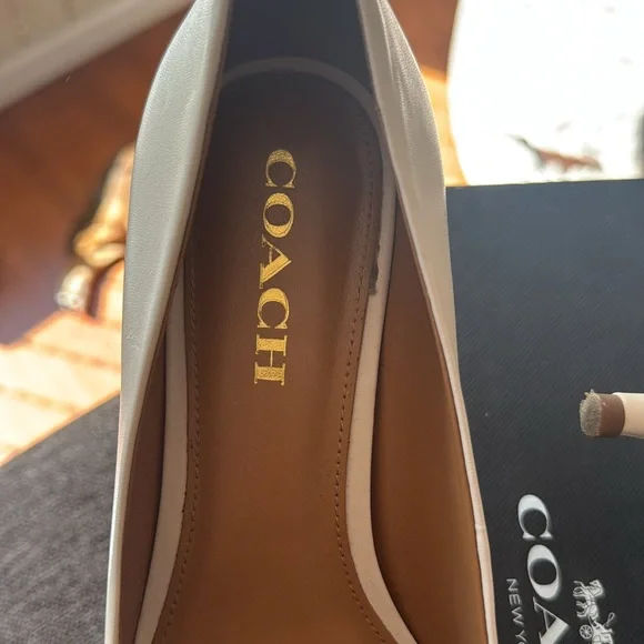 Coach shoes with 2.5” heel - Picture 6 of 7